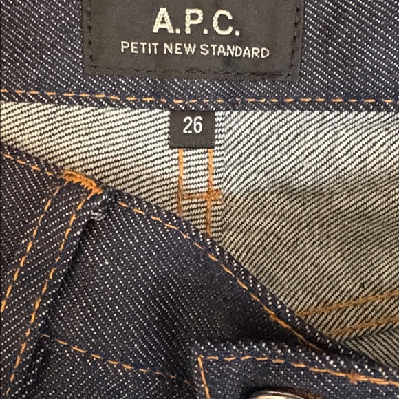 A.P.C. Men’s Petit New Standard Japanese Selvaged Denim Mid Rise Tapered Jeans - Picture 4 of 5